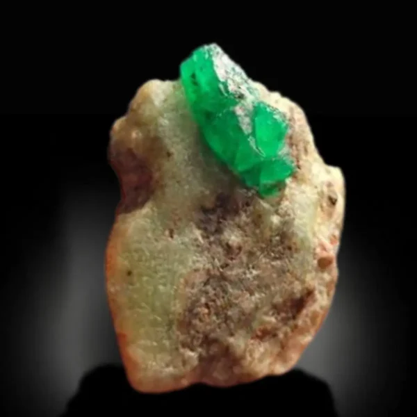 rough emerald specimen